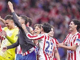 JUGADORES del Atlético festejan su pase a semifinales el pasado martes.