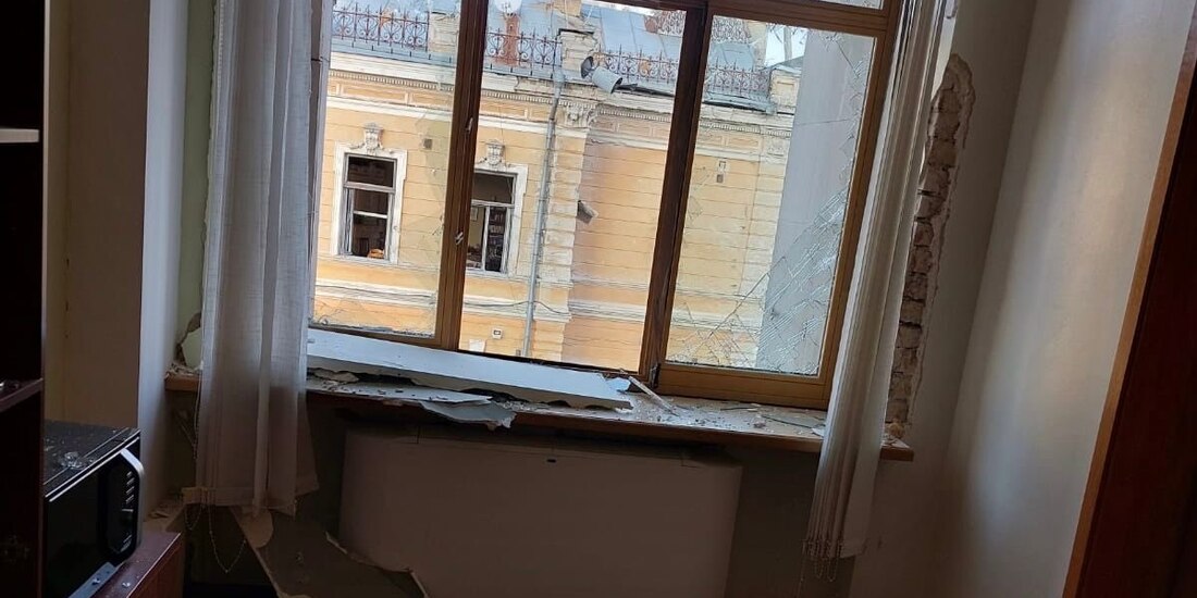 Ruslan Stefanchuk, líder de la Rada Suprema, comparte en redes sociales imágenes del reciente ataque, ayer.