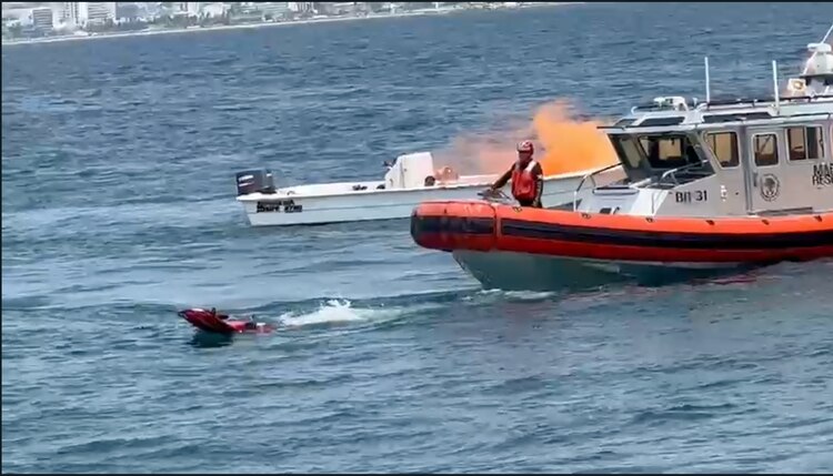 Otra de las simulaciones es de rescate en alta mar.