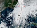 El huracán Isaias se intensificó a categoría 2 con vientos destructivos e inundaciones; prevén impacto en la costa norte del Golfo de México.