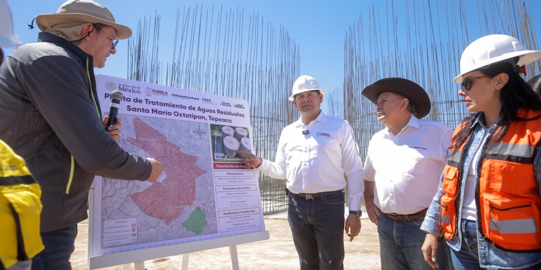 Gobernador Alejandro Armenta supervisa construcción de planta de tratamiento de aguas residuales en Tepeaca.