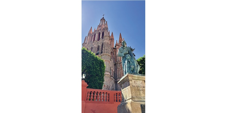 San Miguel de Allende. La ciudad reúne restaurantes de diferentes estilos, mercados y propuestas que aprovechan ingredientes mexicanos para crear menús contemporáneos.