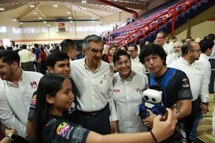 Américo Villarreal Anaya, gobernador de Tamaulipas.