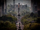 Se asoma la primavera en la CDMX. EL ÁNGEL de la Independencia y el Castillo de Chapultepec convergen en la primera postal de la estación.