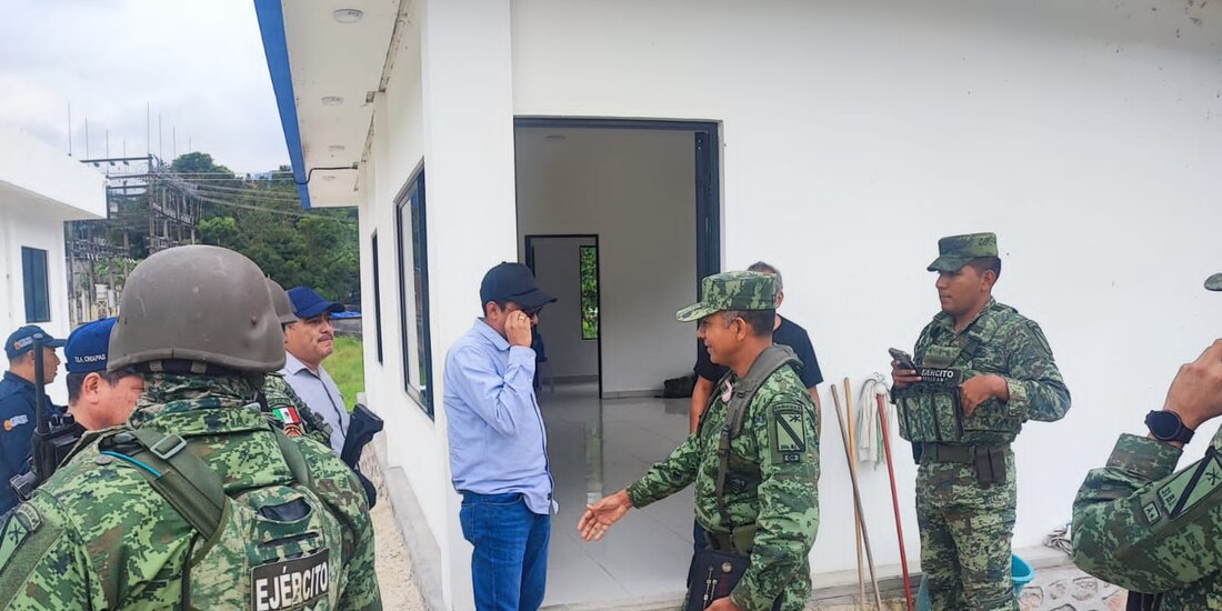 Diálogo entre autoridades.