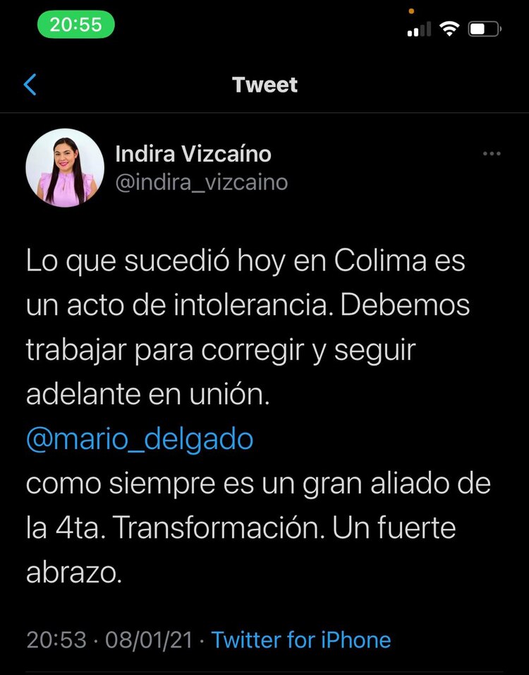 La precandidata de 33 años logró llegar ilesa a una camioneta..
