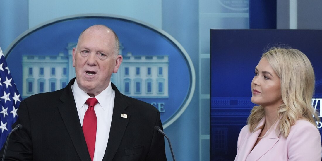 El zar fronterizo, Tom Homan, y la secretaria de prensa, Karoline Leavitt,ayer.