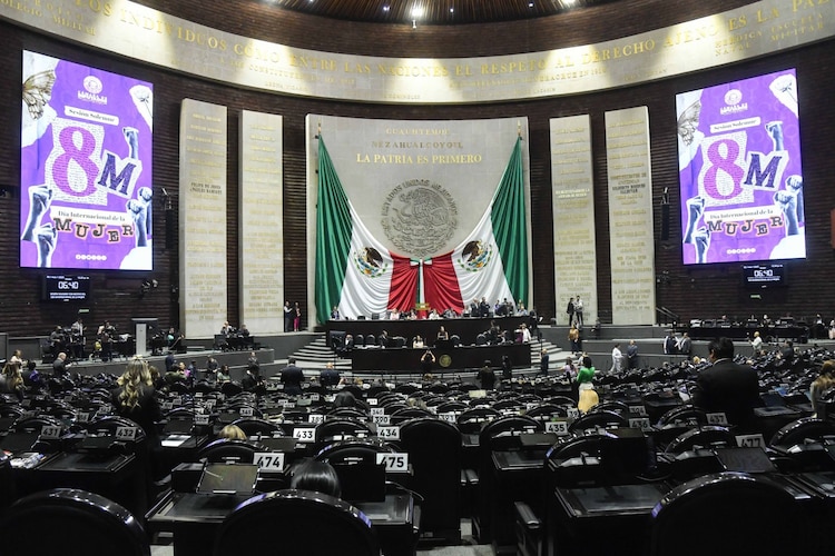 Diputadas conmemoran Día Internacional de la Mujer en Sesión Solemne.
