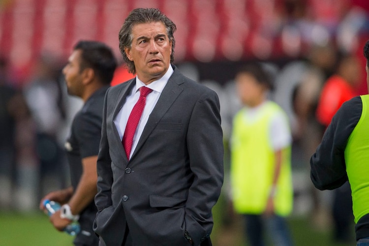 Rubén Omar Romano dirigiendo en el futbol mexicano