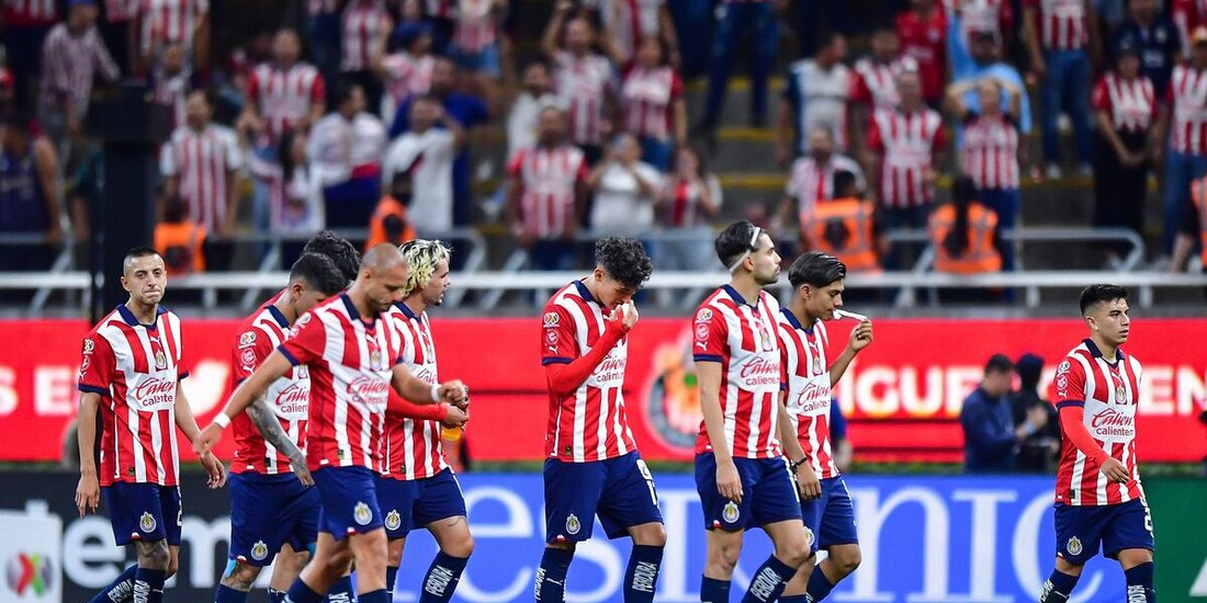 Chivas busca reforzar su plantilla de cara al Clausura 2025