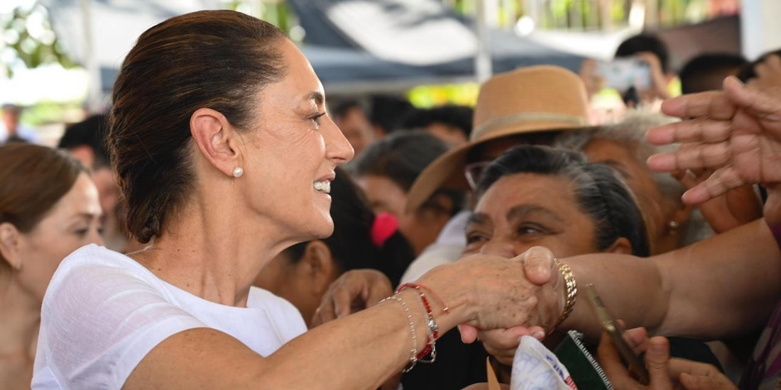 Presidenta Claudia Sheinbaum convive con mujeres en Campeche.
