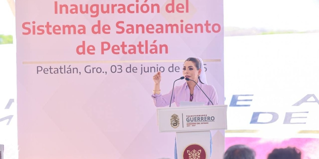 Evelyn Salgado inaugura primera etapa del Sistema de Saneamiento de Petatlán.