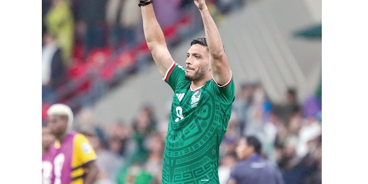 RAÚL JIMÉNEZ celebra su anotación, ayer.