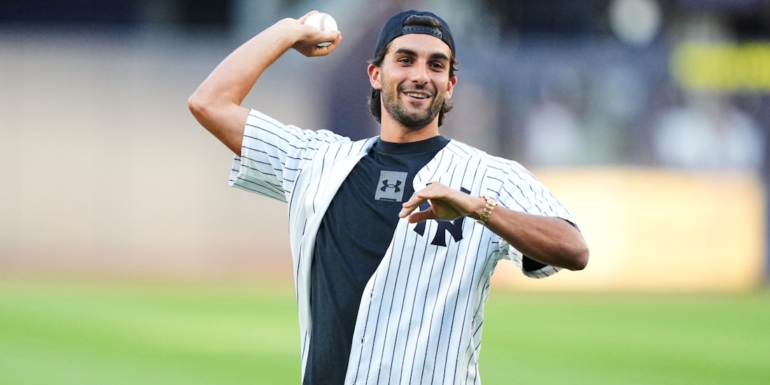 Ferran Torres el primer lanzamiento en un juego de los Yankees en la MLB
