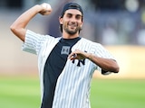 Ferran Torres el primer lanzamiento en un juego de los Yankees en la MLB
