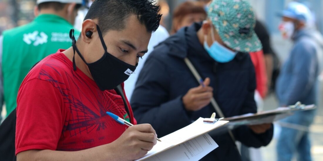 La pérdida de plazas laborales derivado de la pandemia cedió en julio, pues mes a mes la baja de empleos fue de 0.02 por ciento.