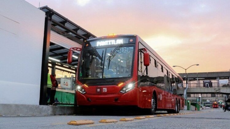 Línea 4 del Metrobús tendrá modificaciones hasta el 8 de enero de 2025.