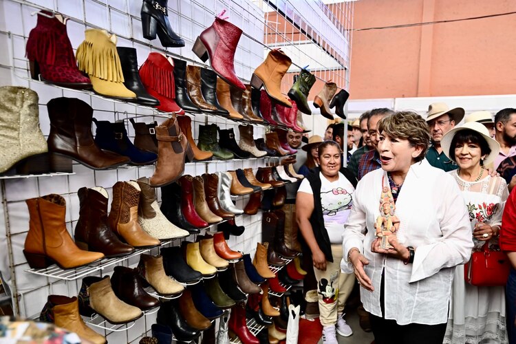 Gobernadora Delfina Gómez inaugura la Feria Internacional del Caballo 2025.