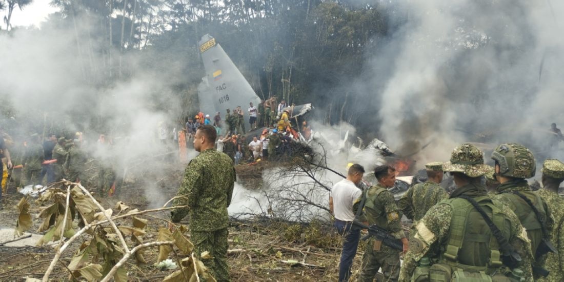Sube a 34 la cifra de muertos tras accidente de un avión militar en Colombia.