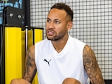 Neymar podría estar de regreso con Brasil para el juego contra Escocia.