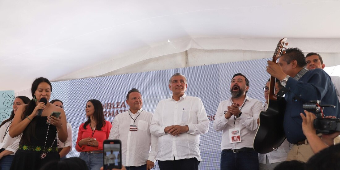 Adán Augusto López promete comunicación y apoyo permanentes con sector empresarial