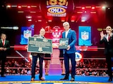 NFL México celebra 90 aniversario del CMLL con placa conmemorativa