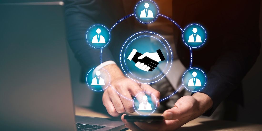 Alphabet y Meta concentran más de la mitad del tiempo que los usuarios pasan en línea a través de sus diversas plataformas.