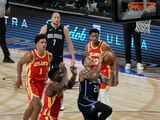 Una acción del NBA Mexico City Game 2023 entre Orlando Magic y Atlanta Hawks