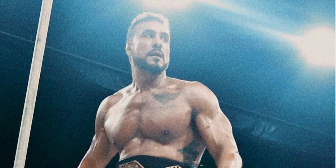 Alberto El Patrón es un destacado luchador profesional originario de San Luis Potosí.