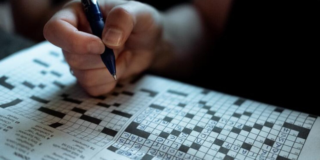 Por padre fanático de los crucigramas, lleva el nombre Abcdef Ghijk