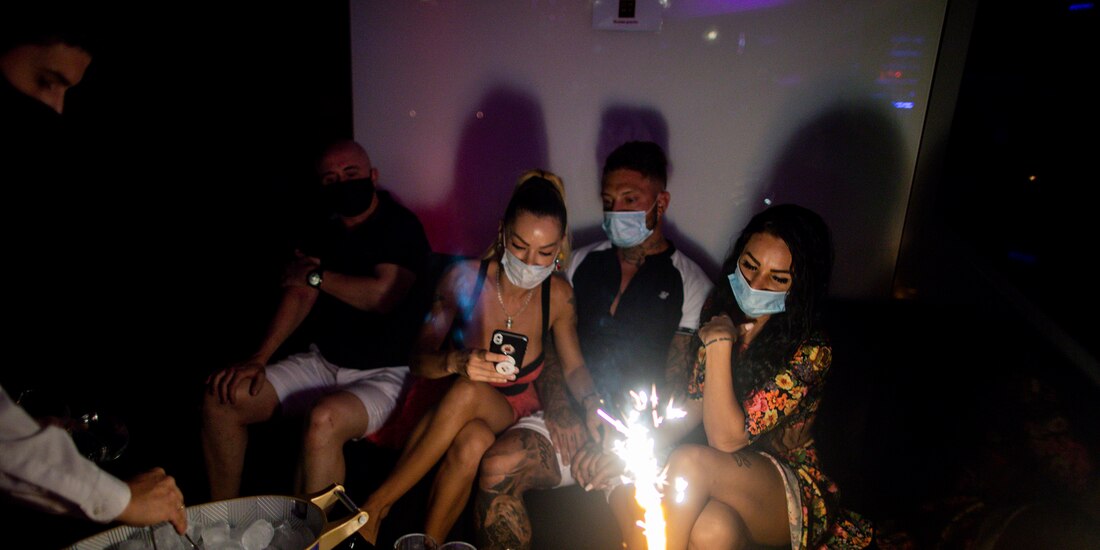 Personas en una discoteca en Madrid, España, el 25 de julio de 2020