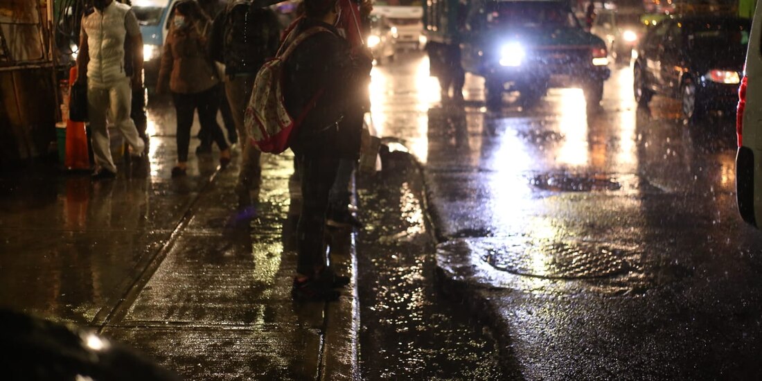 Caos en Metro de la CDMX por lluvias