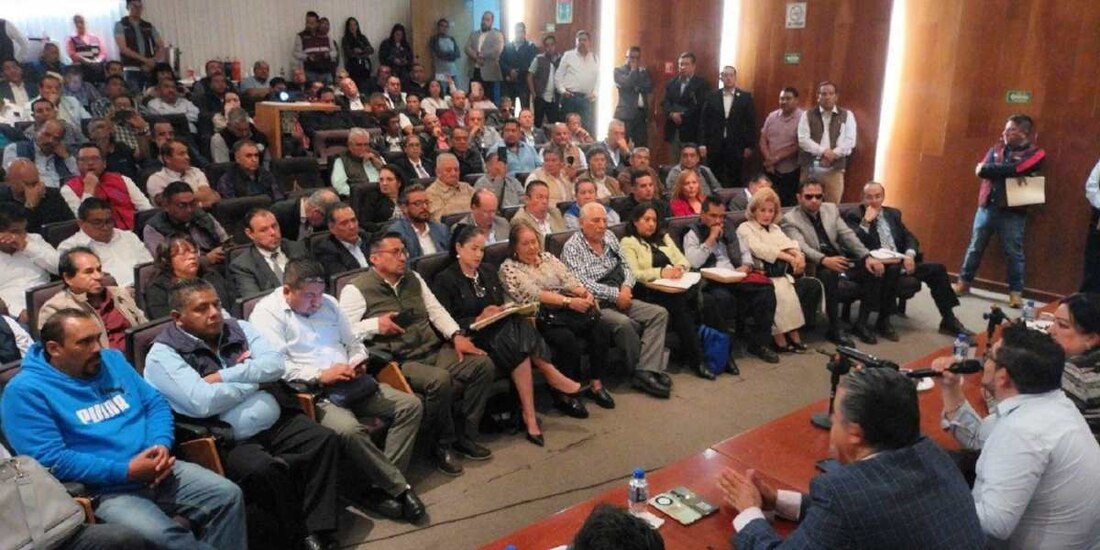 Secretaría de Movilidad reitera disposición al diálogo con transportistas de Toluca.