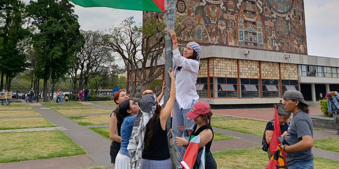 Estudiantes instalan campamento en Ciudad Universitaria.