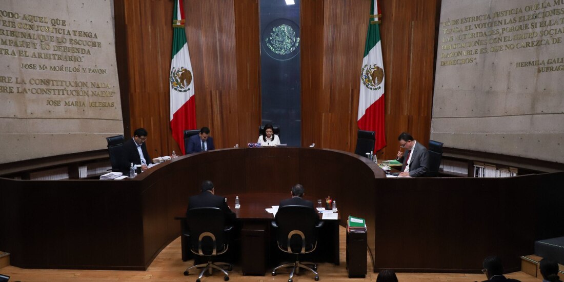Sesión ordinaria en el Tribunal Electoral del Poder Judicial de la Federación, el 29 de enero.