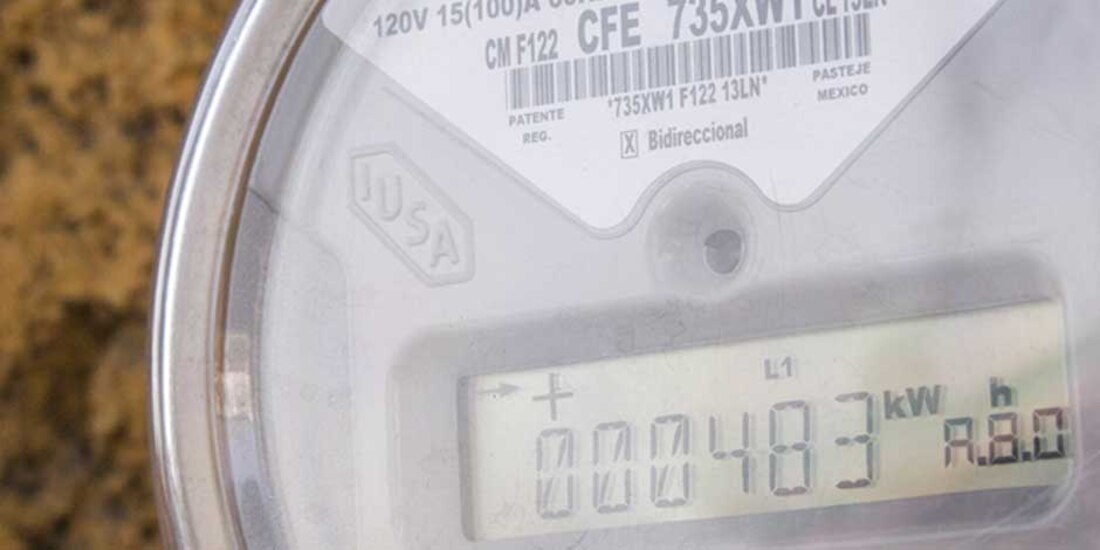 Vecinos de Xochimilco bloquean Reforma e Insurgentes; les quieren cobrar más de luz