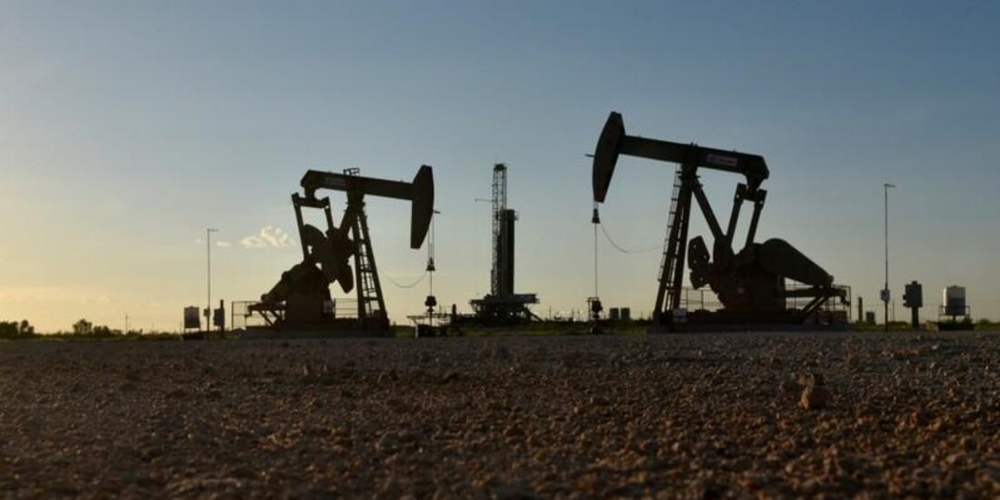 El Brent subí 14 centavos, o 0.33%, a 42.60 dólares por barril