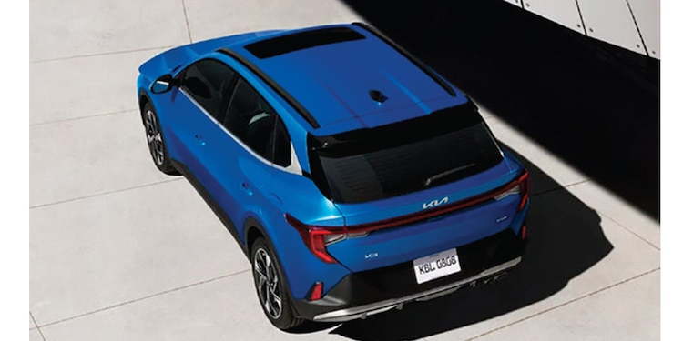 Aspectos del Kia K3, auto más vendido de la marca, llega a México