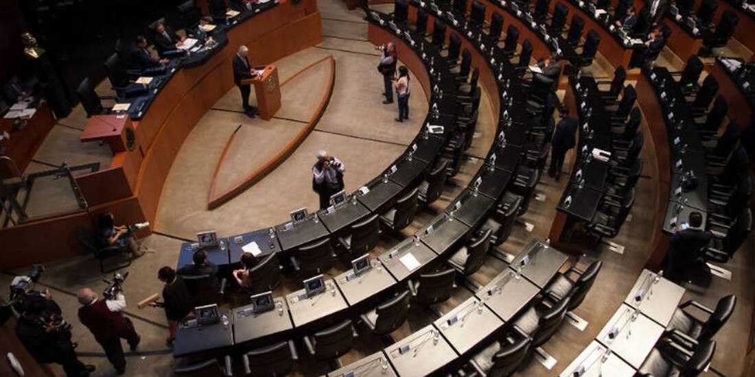 Alista Senado reforma para crear cartilla de salud mental y mejorar atención contra adicciones.