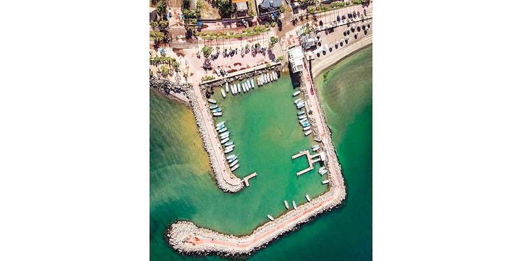 Vista del puerto, en foto de archivo.