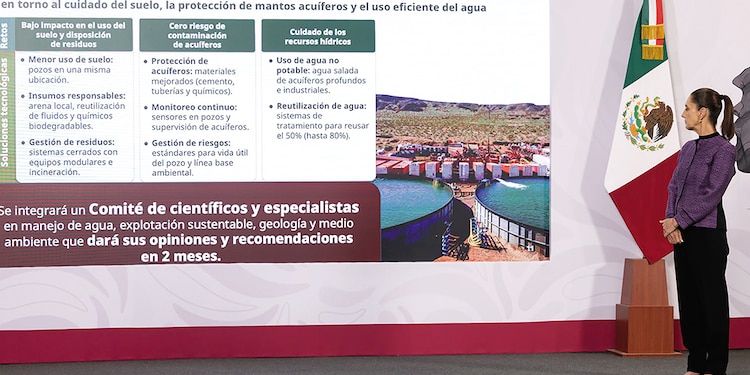 LA PRESIDENTA Sheinbaum, ayer, en su conferencia en el Salón Tesorería.