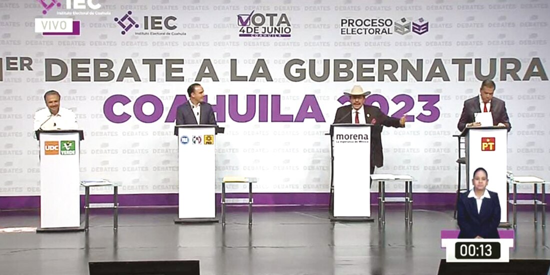 Los candidatos al gobierno de Coahuila expusieron algunas de sus propuestas durante el primer debate, ayer.