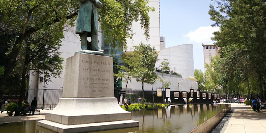 Aspecto del parque Luis Pasteur, en alcaldía Cuauhtémoc, el cual fue recuperado de un plantón la semana pasada.