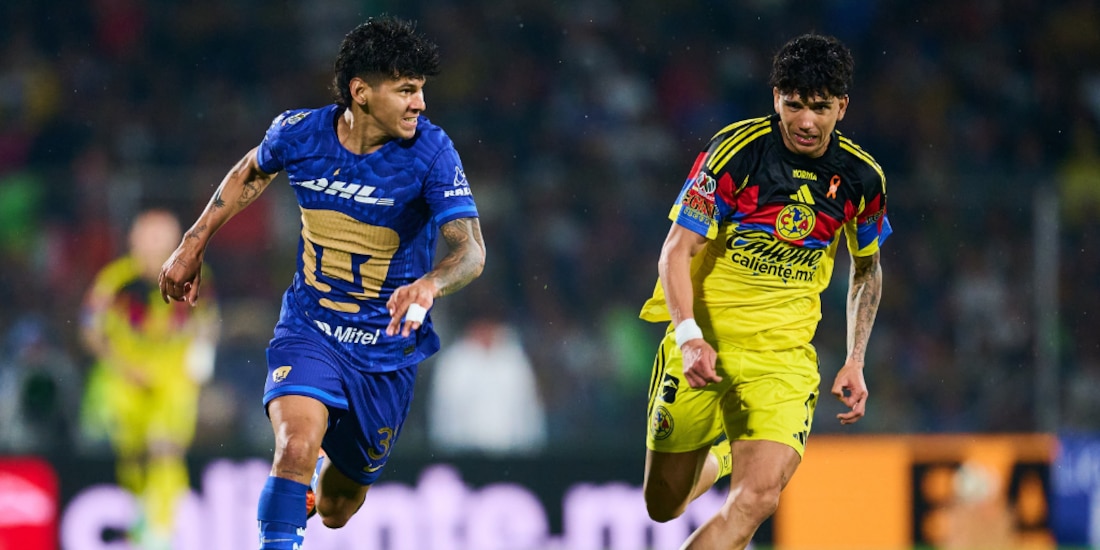 Robert Morales y Kevin Álvarez en una jugada durante el Clásico Capitalino.