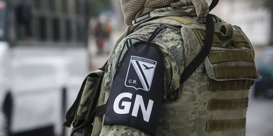 Elementos de la Guardia Nacional fueron detenidos por agredir a una pareja de agricultores.