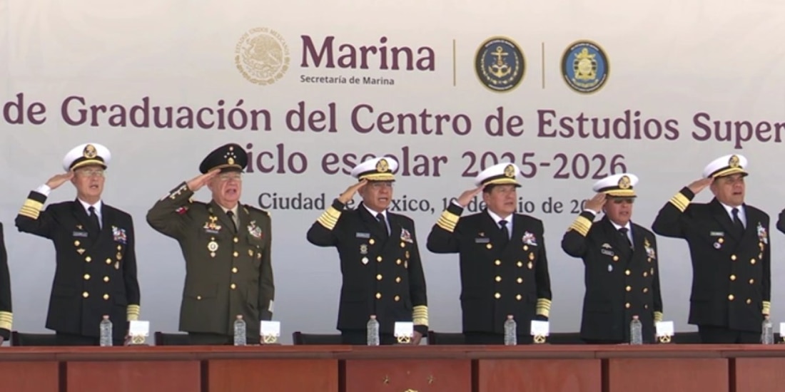 Raymundo Morales y Ricardo Trevilla encabezan graduación del Centro de Estudios Superiores Navales.