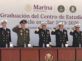 Raymundo Morales y Ricardo Trevilla encabezan graduación del Centro de Estudios Superiores Navales.