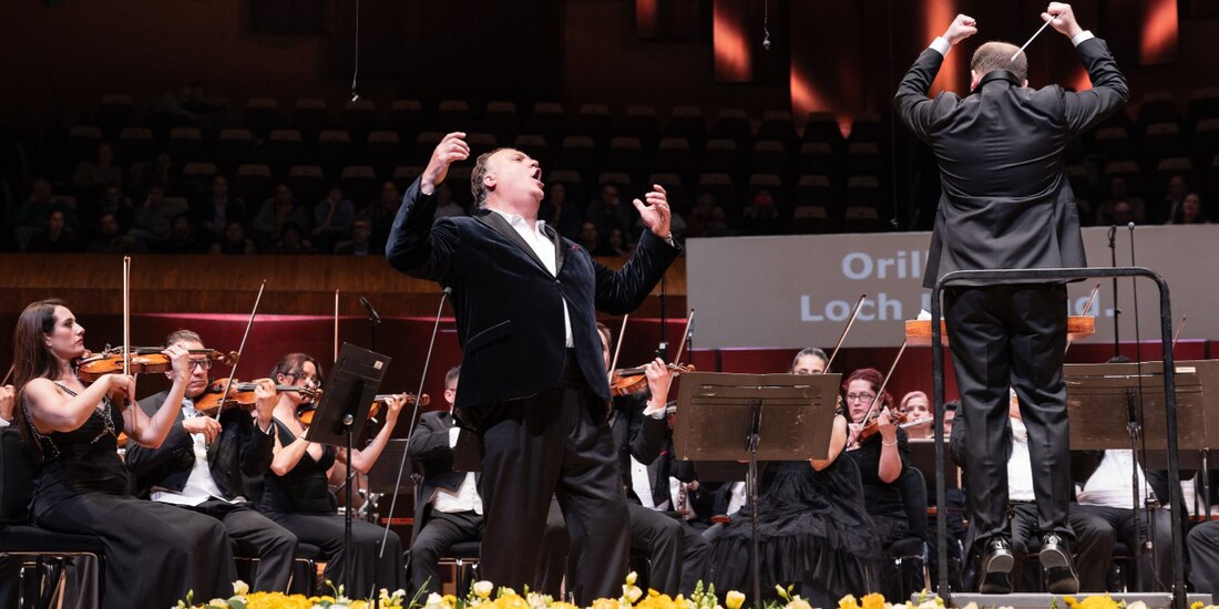 El bajo-barítono Bryn Terfel (izq.), en la gala de la noche del martes.