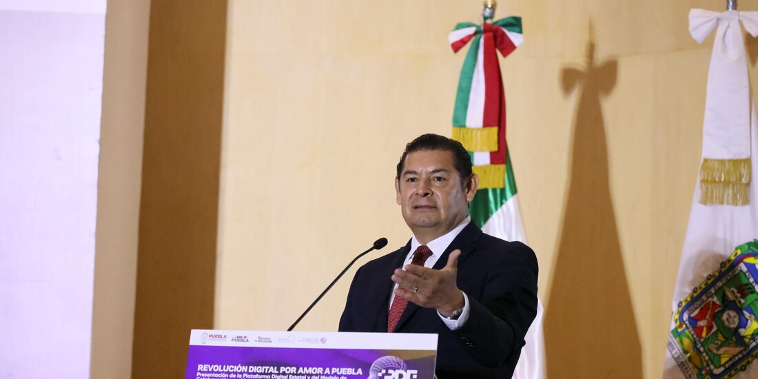 Alejandro Armenta, gobernador de Puebla.
