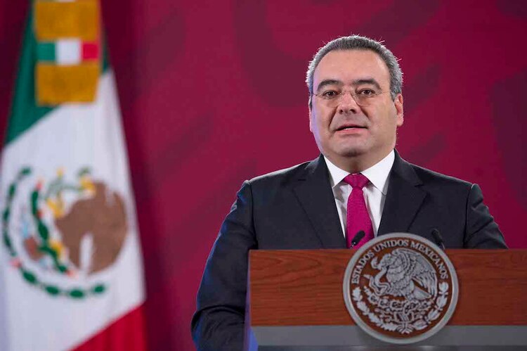 El procurador fiscal Carlos Romero en conferencia de prensa